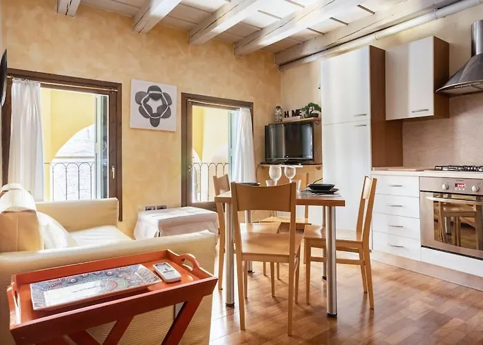 Residence dei Frutti in pieno centro - Il Gelso