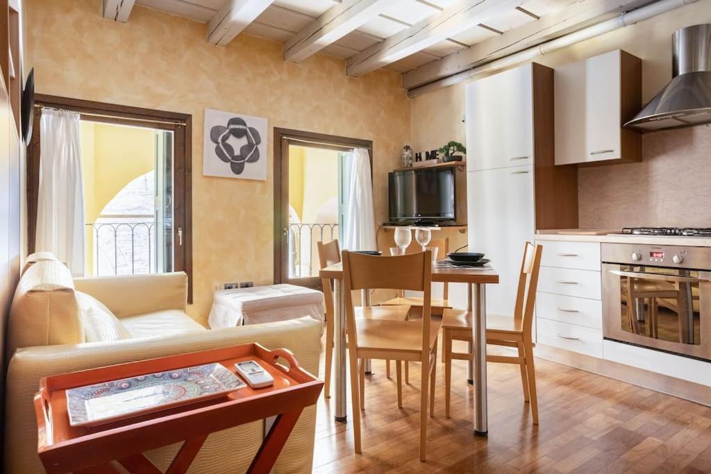 Dei Frutti In Pieno Centro - Il Gelso Apartment